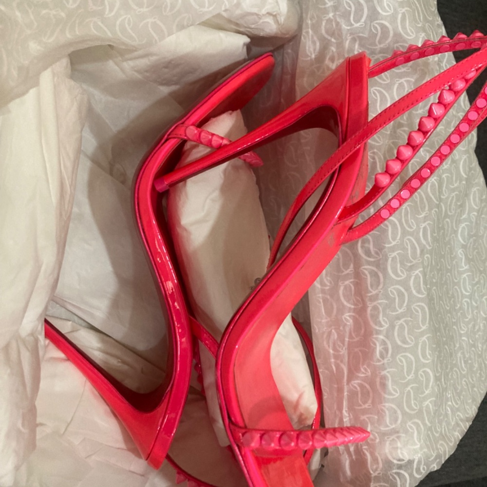 Christian Louboutin shoes - Picture 7 of 9